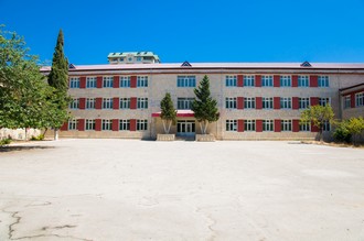 Məmməd İsmayıl Cuvarlinskinin adına 52 nömrəli tam orta məktəb